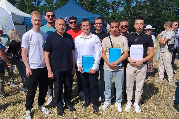 Захист бакалаврських робіт на Науково-інноваційному полігоні Інституту сільського господарства Степу НААН України